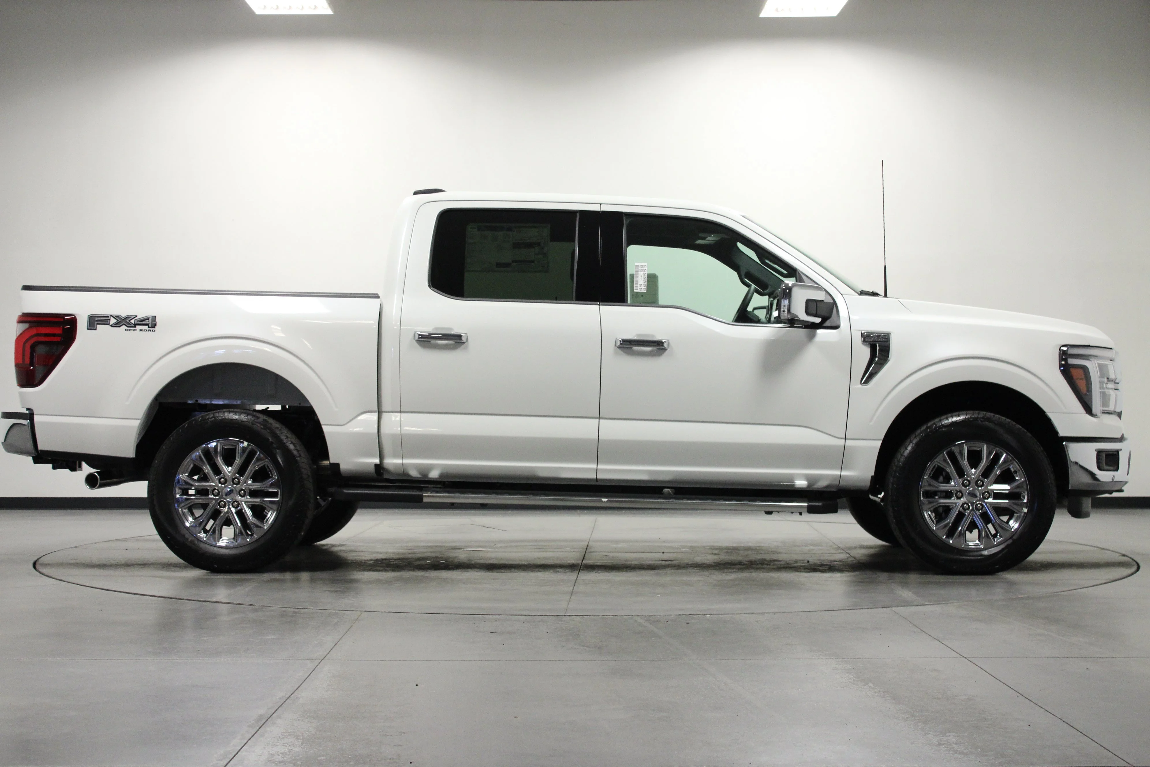 New 2026 Star White Metallic Tri-Coat Ford Lariat® image 3
