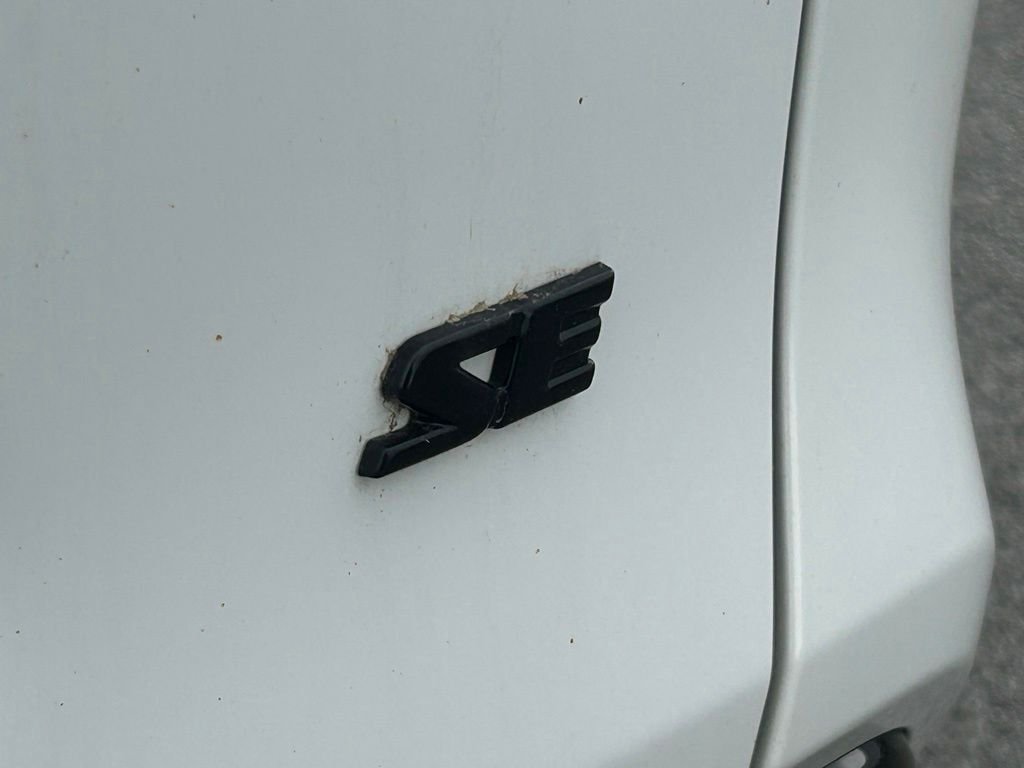 Used 2023 Ice Toyota SE image 48