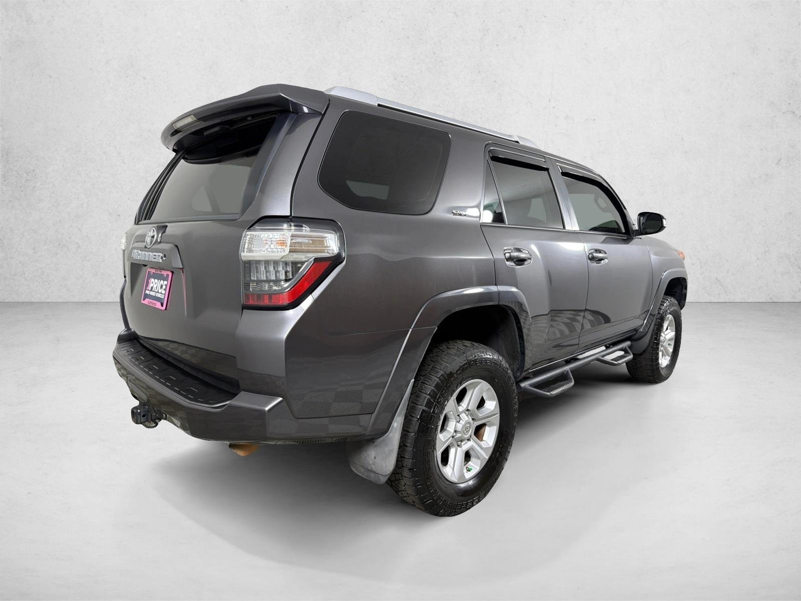 Used 2018 Magnetic Gray Metallic Toyota SR5 image 3