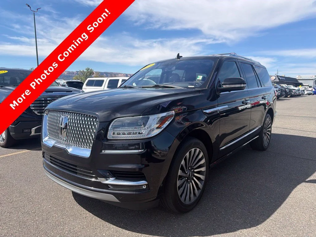 Used 2019 Black Lincoln Reserve image 3