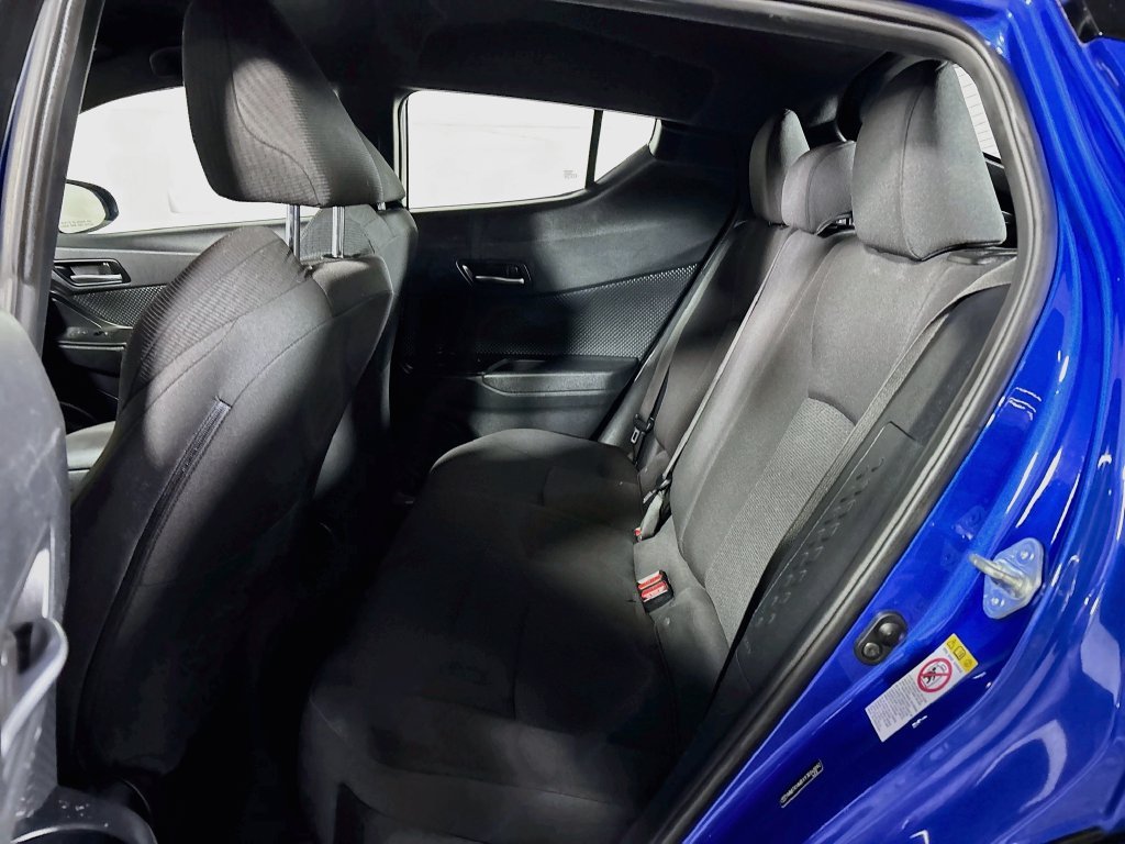 Used 2018 Blue Toyota XLE image 19