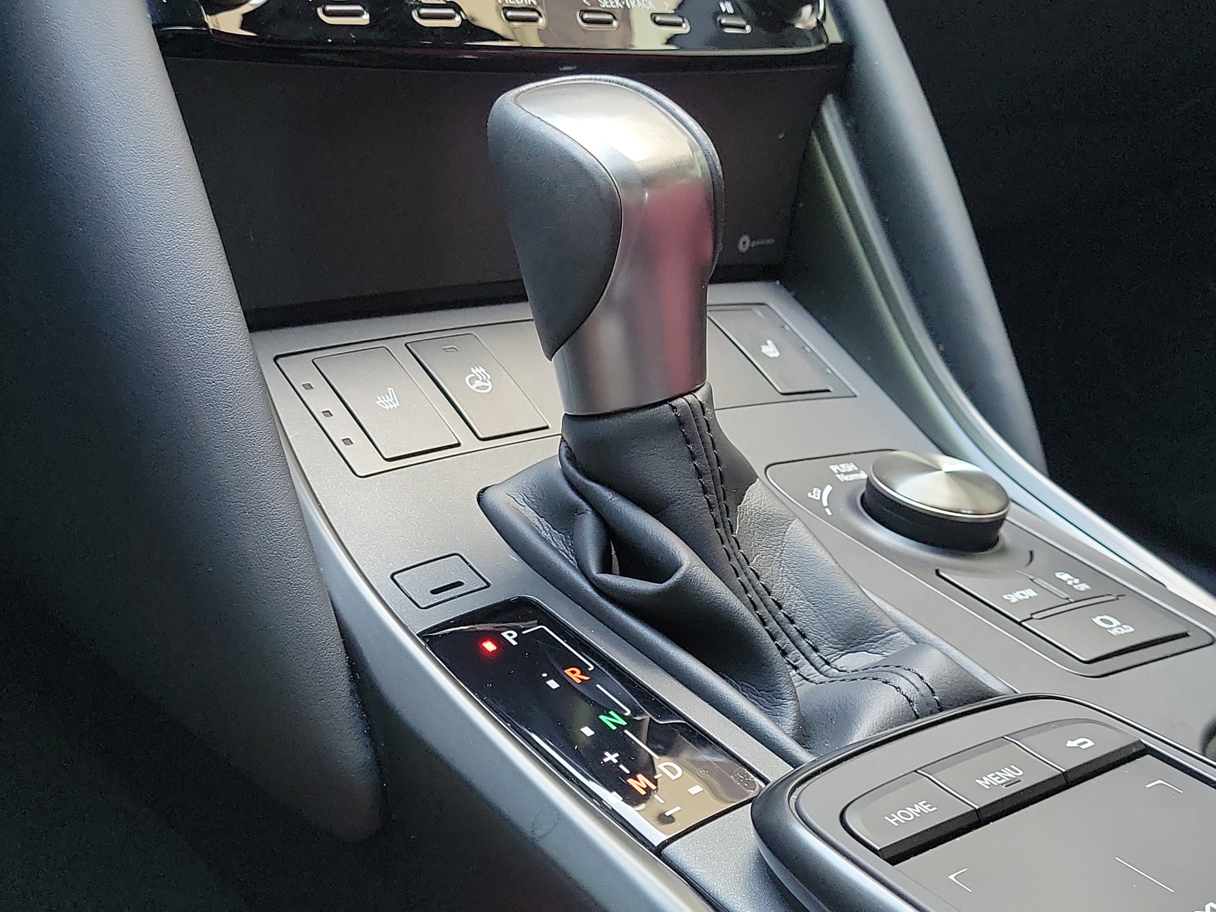 Certified Used 2025 ULTRA WHITE Lexus IS 350 F SPORT Design image 30