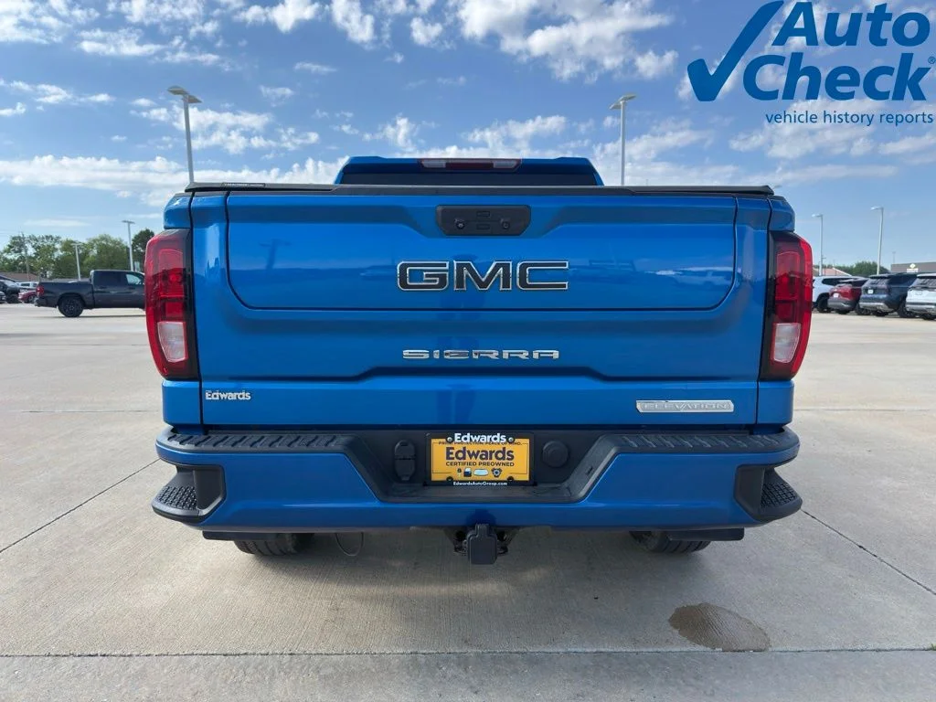 Used 2022 Blue GMC Elevation image 6