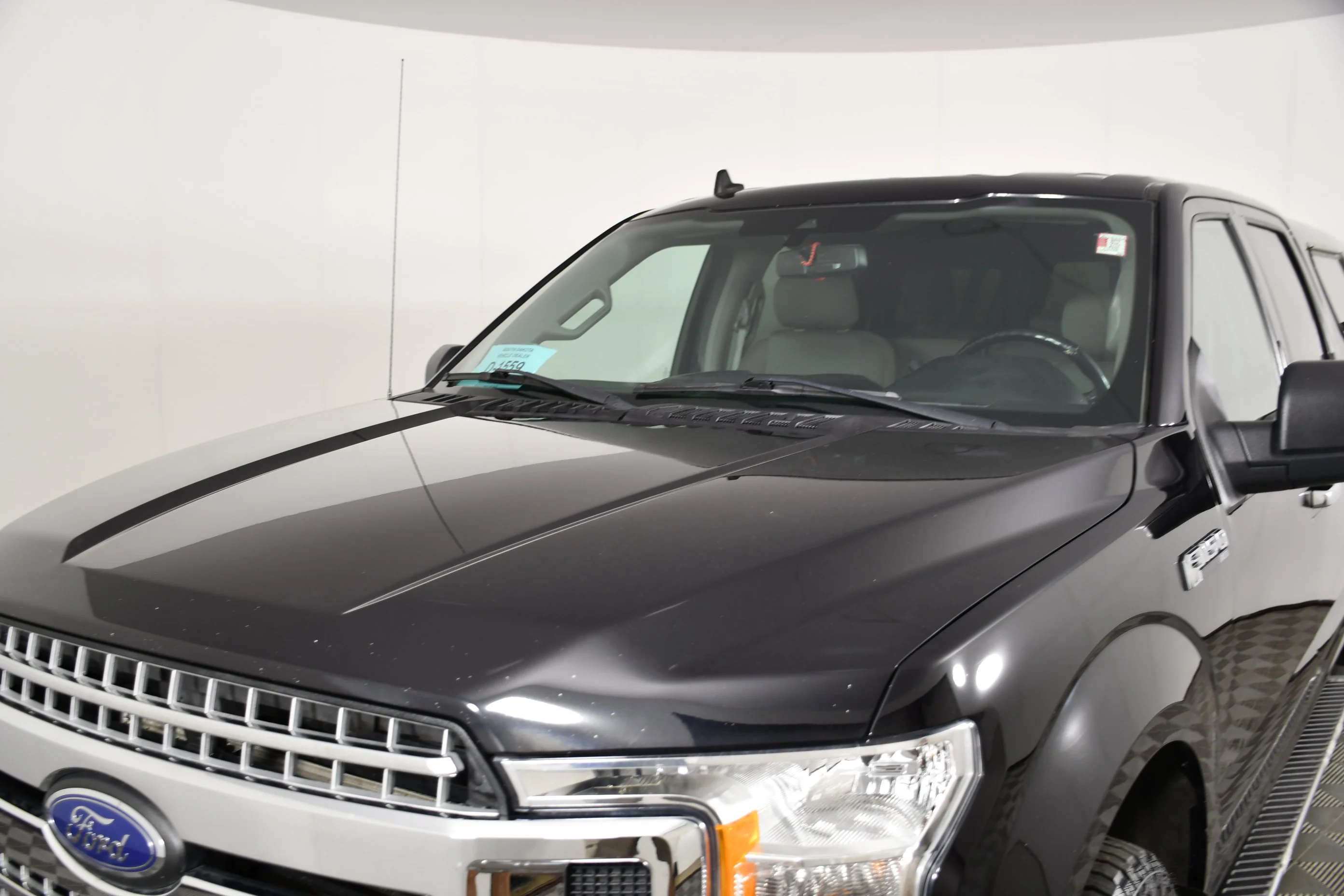 Used 2019 Black Metallic Ford XLT image 12
