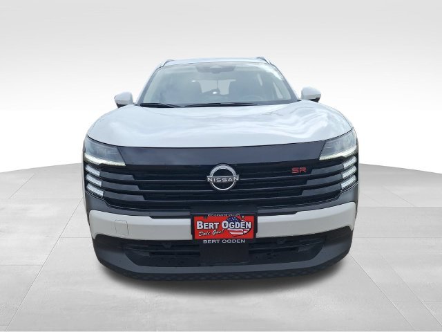 Used 2025 White Nissan SR image 2