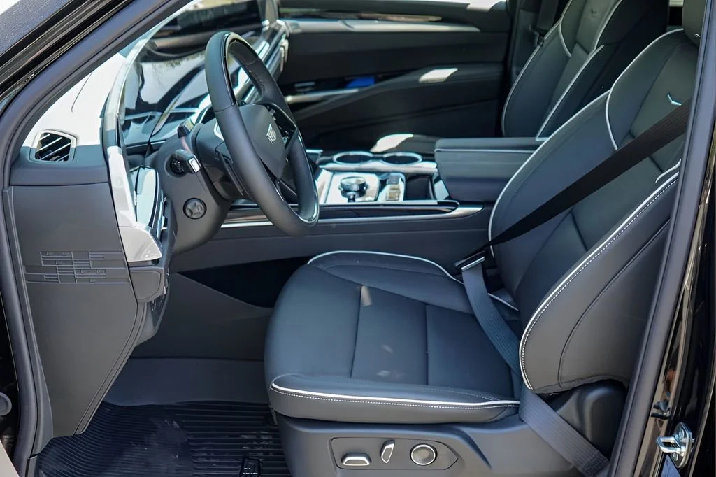 2026 Cadillac Escalade Sport - Photo 10