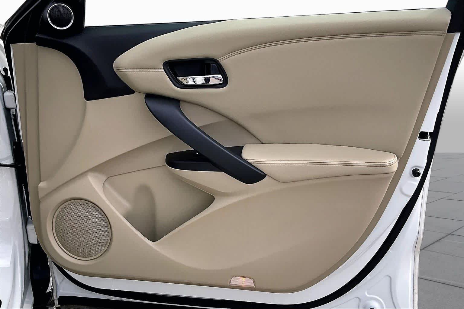 Used 2016 White Diamond Pearl Acura Tech Pkg image 22