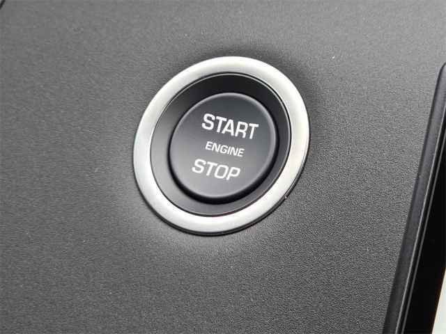 New 2026 Arroios Grey Land Rover S image 14