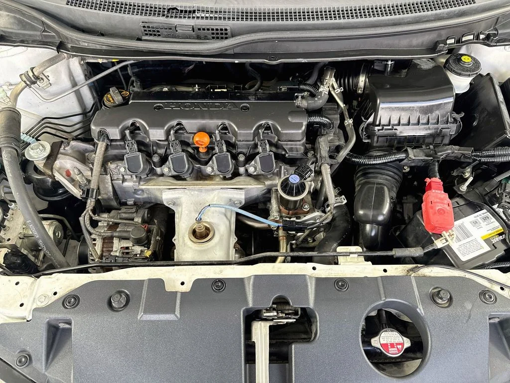 Used 2014 White Honda EX-L image 38