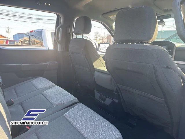 Used 2023 Black Ford XLT image 15