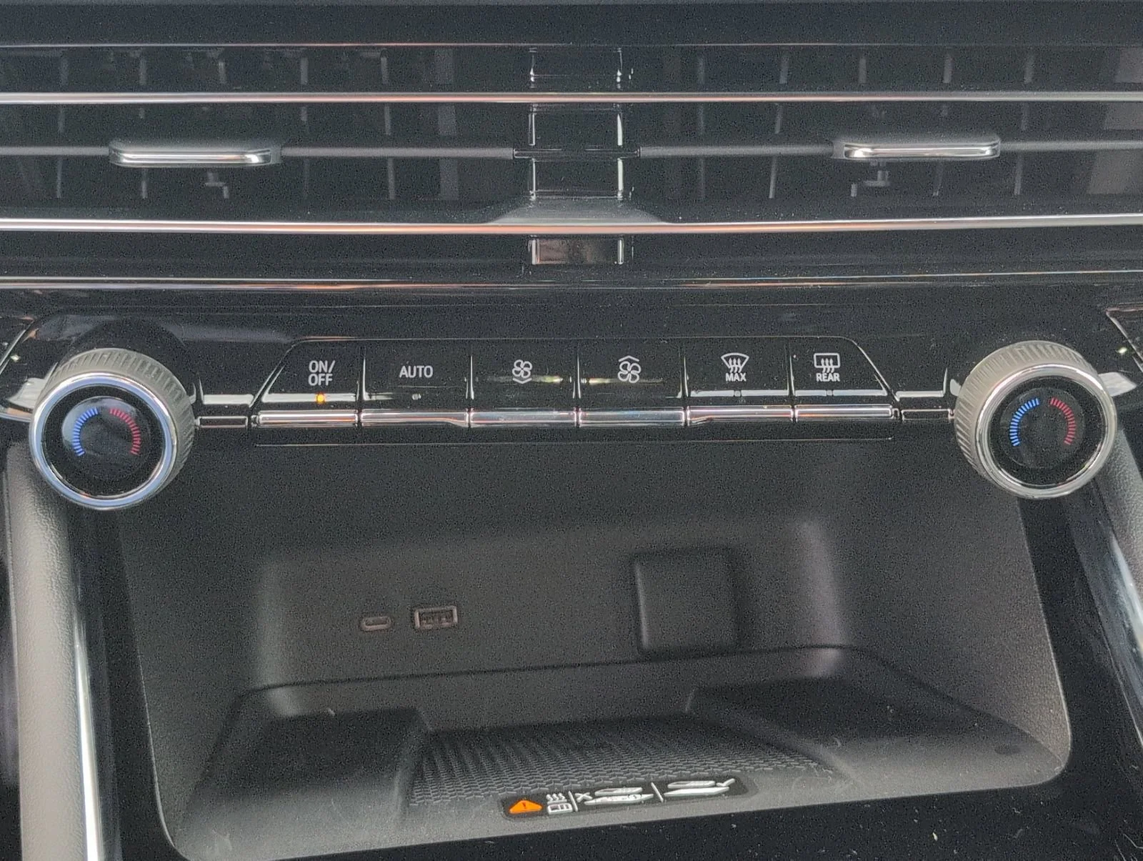 2026 Chevrolet Traverse LT - Photo 21