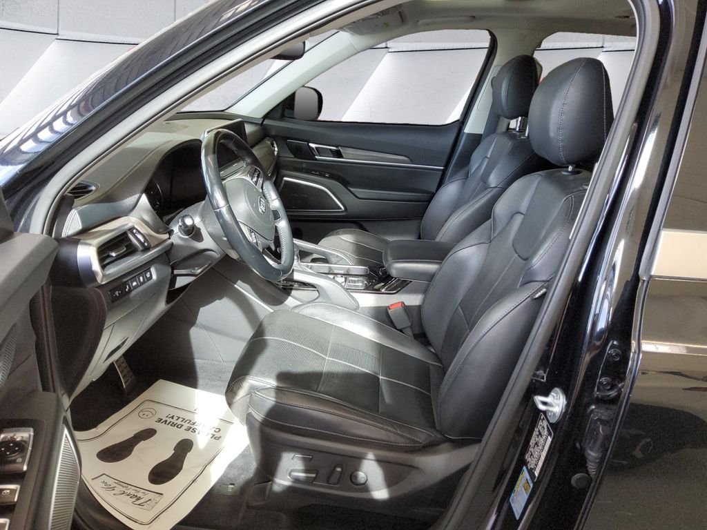 Certified Used 2020 Black Kia SX image 7