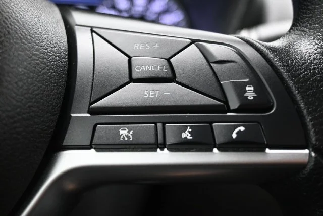 Used 2025 Gray Nissan SV image 18