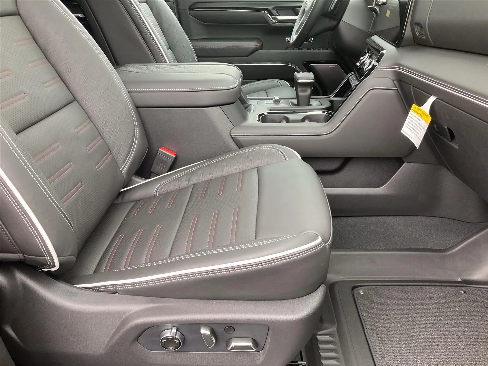 New 2026 Onyx Black GMC AT4X image 32