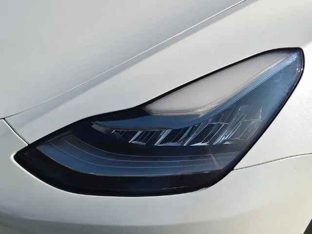 Used 2021 White Tesla Long Range image 5