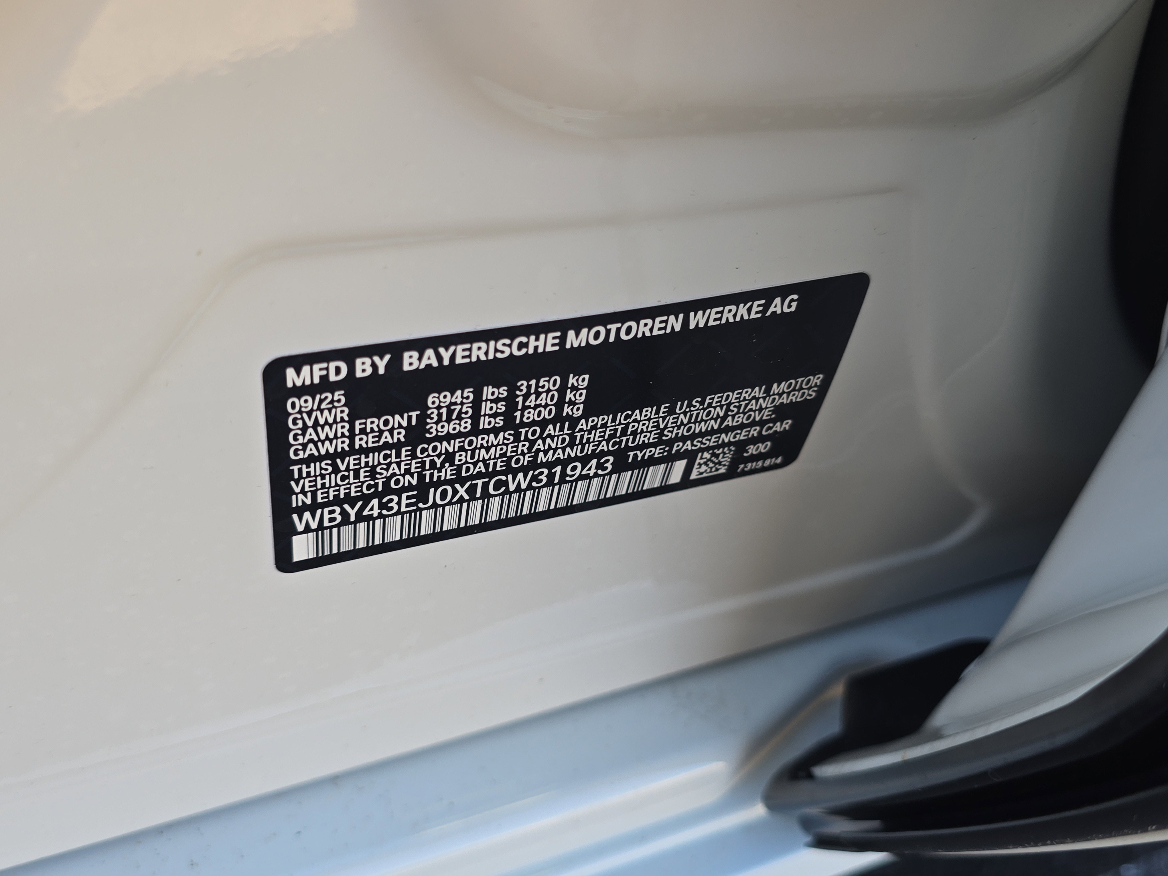 2026 BMW i7 50 - Photo 36