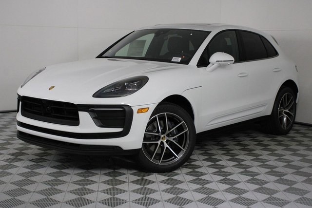 2026 Porsche Macan 