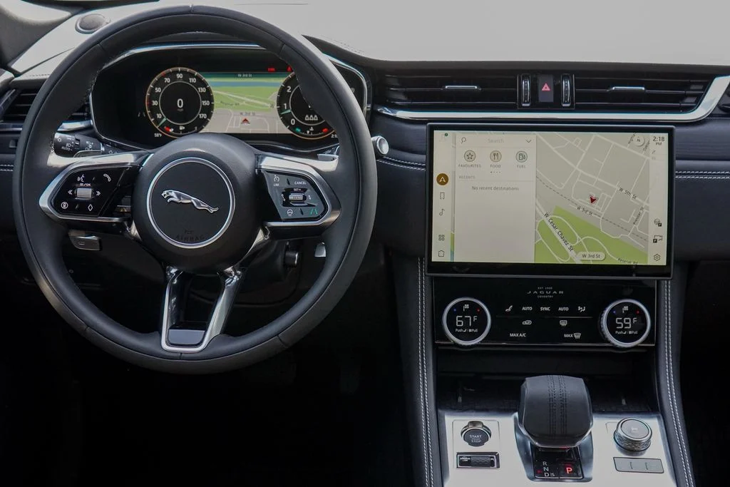 2026 Jaguar F-Pace R-Dynamic S - Photo 29