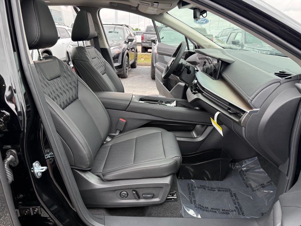 New 2026 Super Black Nissan Platinum image 20