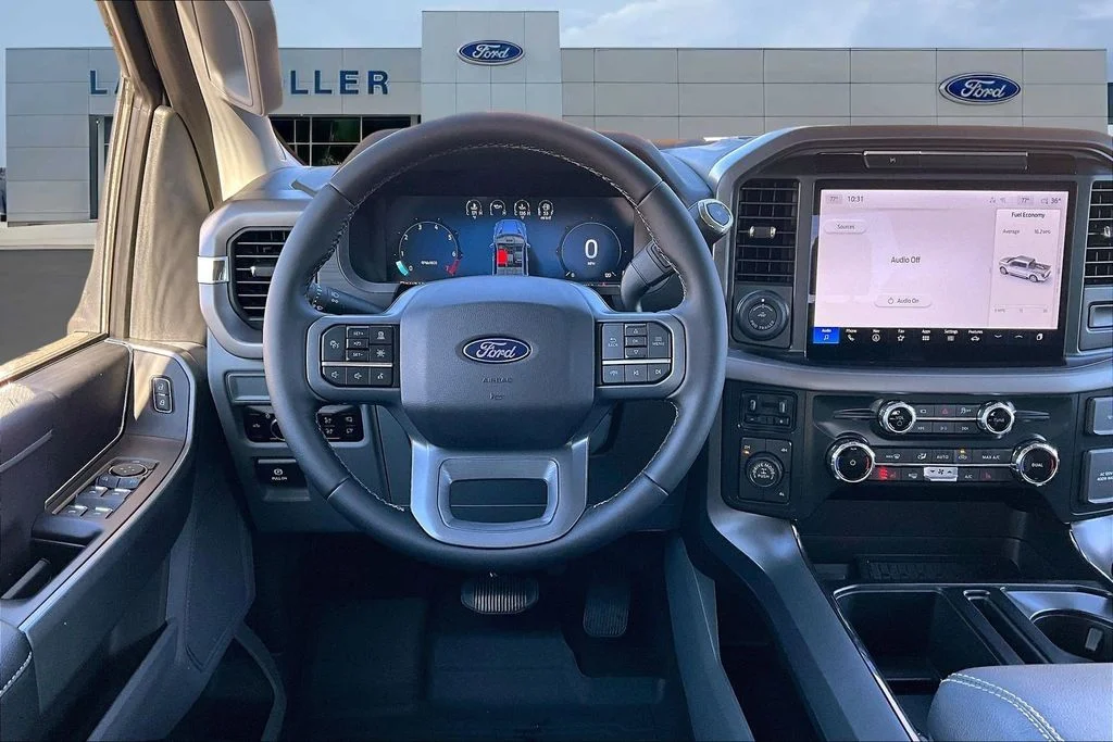 2025 Ford F-150 XLT - Photo 17