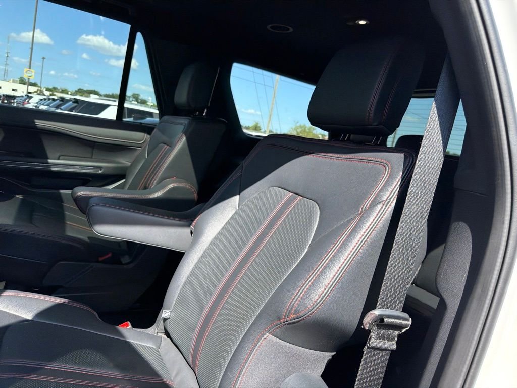 Used 2024 White Ford Limited image 17