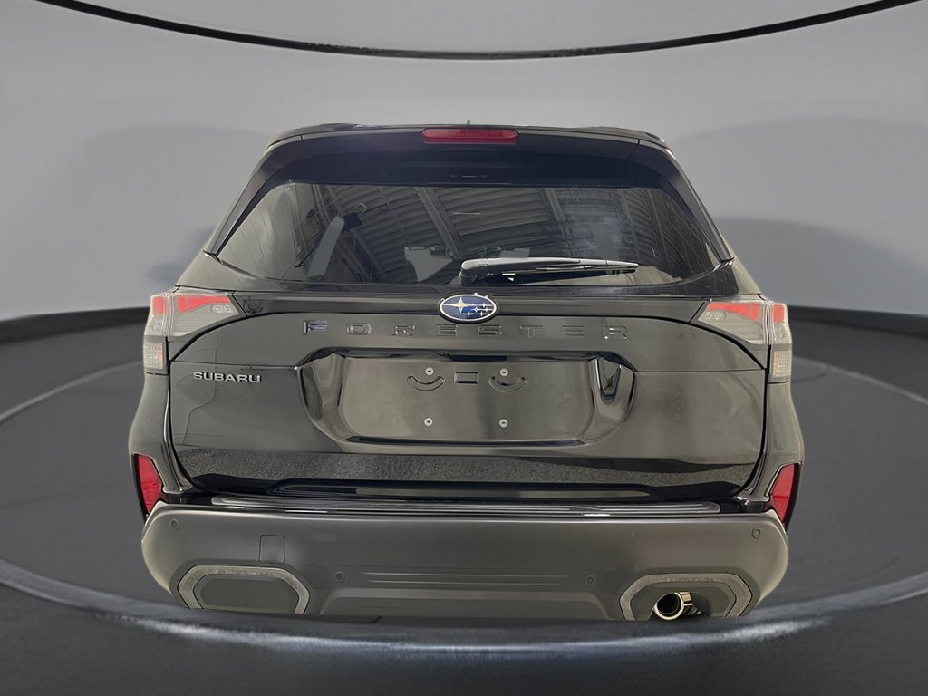 New 2026 CRYSTAL BLACK SILICA Subaru Limited image 4