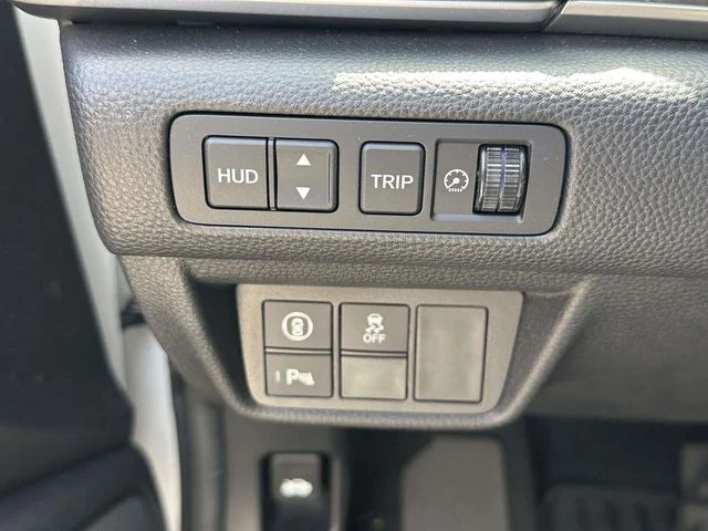 Used 2021 White Honda Touring image 26