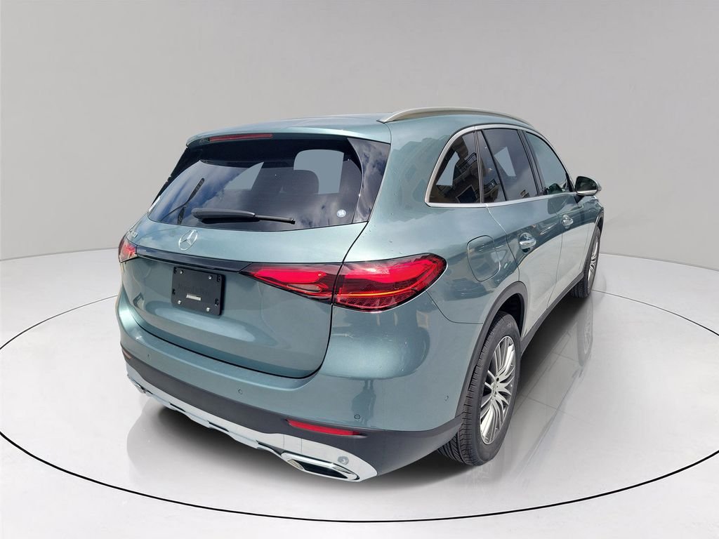 New 2026 Verde Silver Metallic Mercedes-Benz GLC 300 image 6