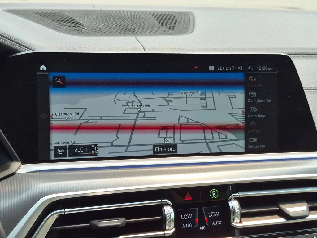 Used 2022 Black BMW xDrive40i image 19
