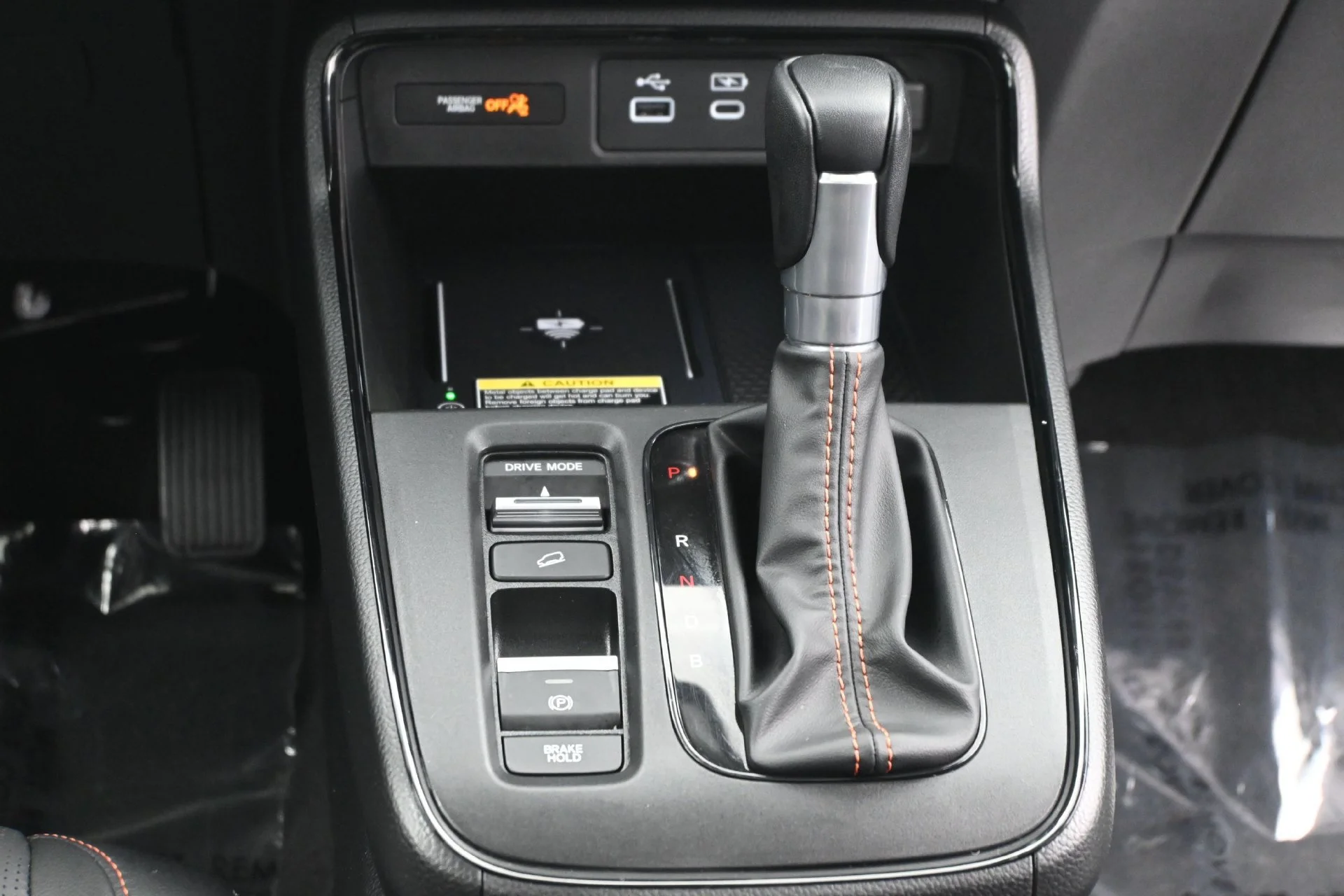 Used 2024  Honda 5D WAGON HYBRID SPORT TOURING AWD image 21