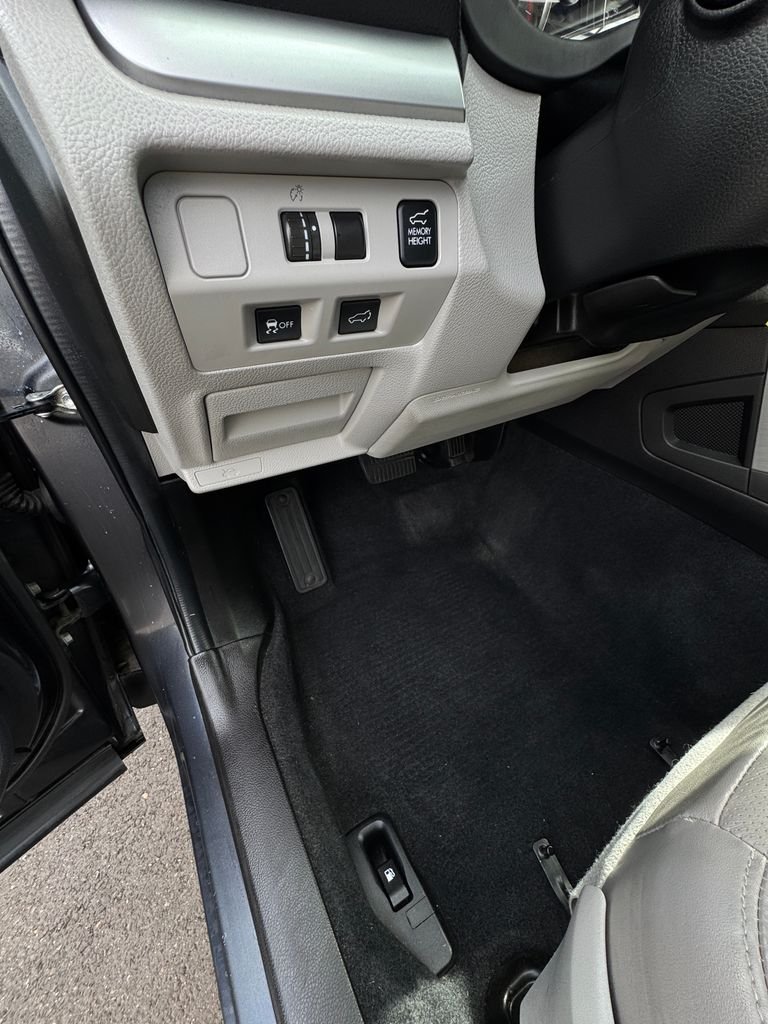 Used 2014 Dark Gray Metallic Subaru 2.5i Limited image 15