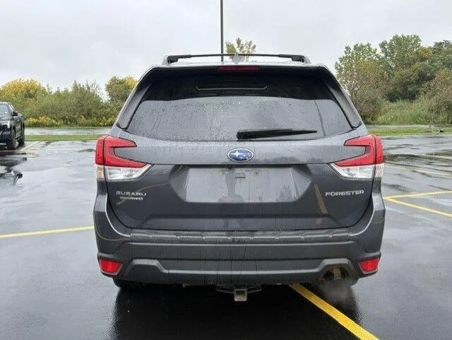 Used 2022 Magnetite Gray Metallic Subaru Premium image 12