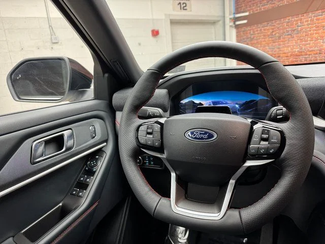 New 2026 Star White Metallic Tri-Coat Ford ST-Line image 13