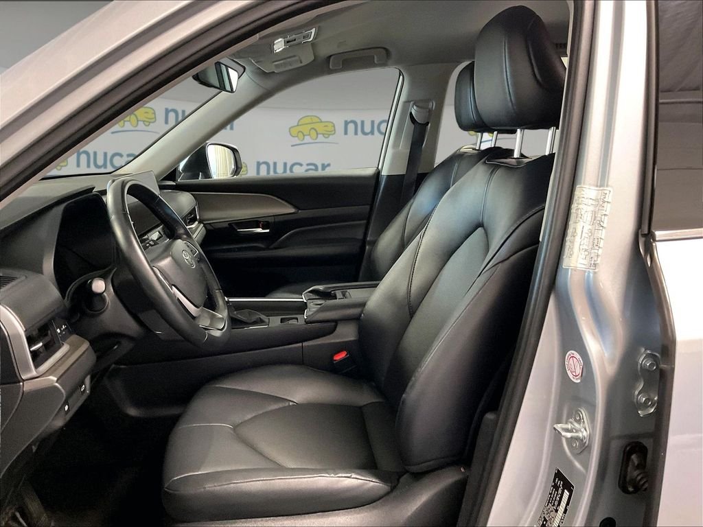 Certified Used 2025 Silver Toyota XLE image 10