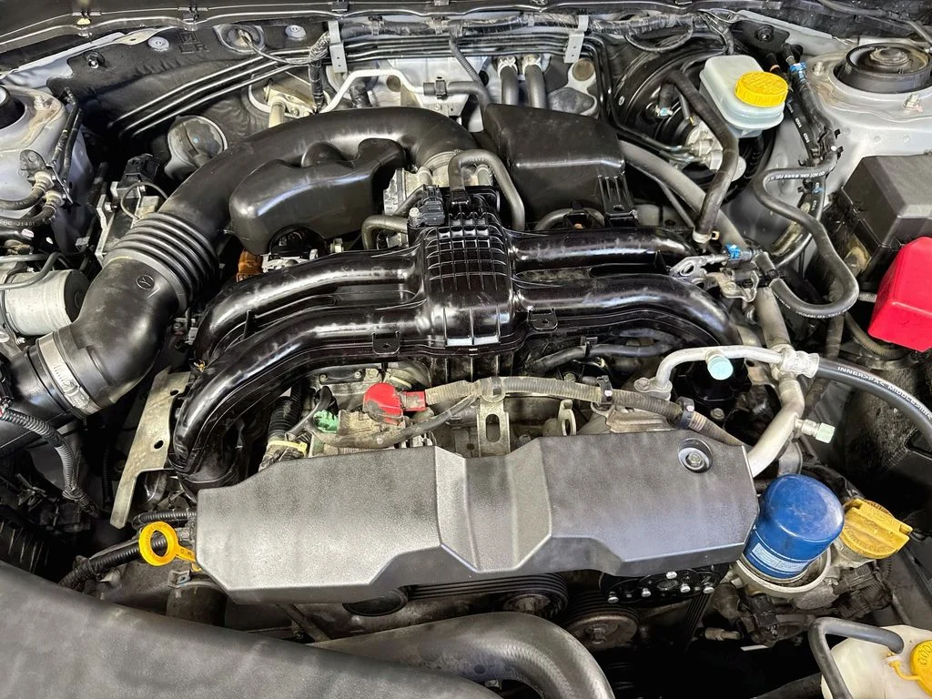 Used 2015 Silver Subaru 2.5i Touring image 39
