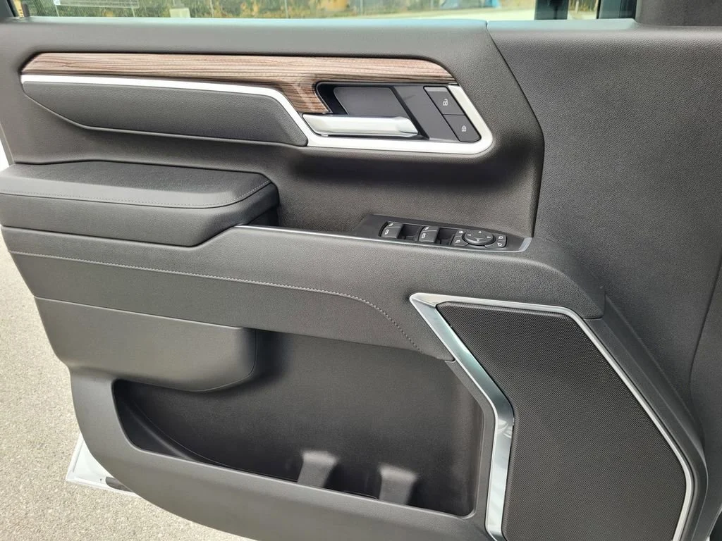 2026 Chevrolet Silverado 3500 HD LT - Photo 24