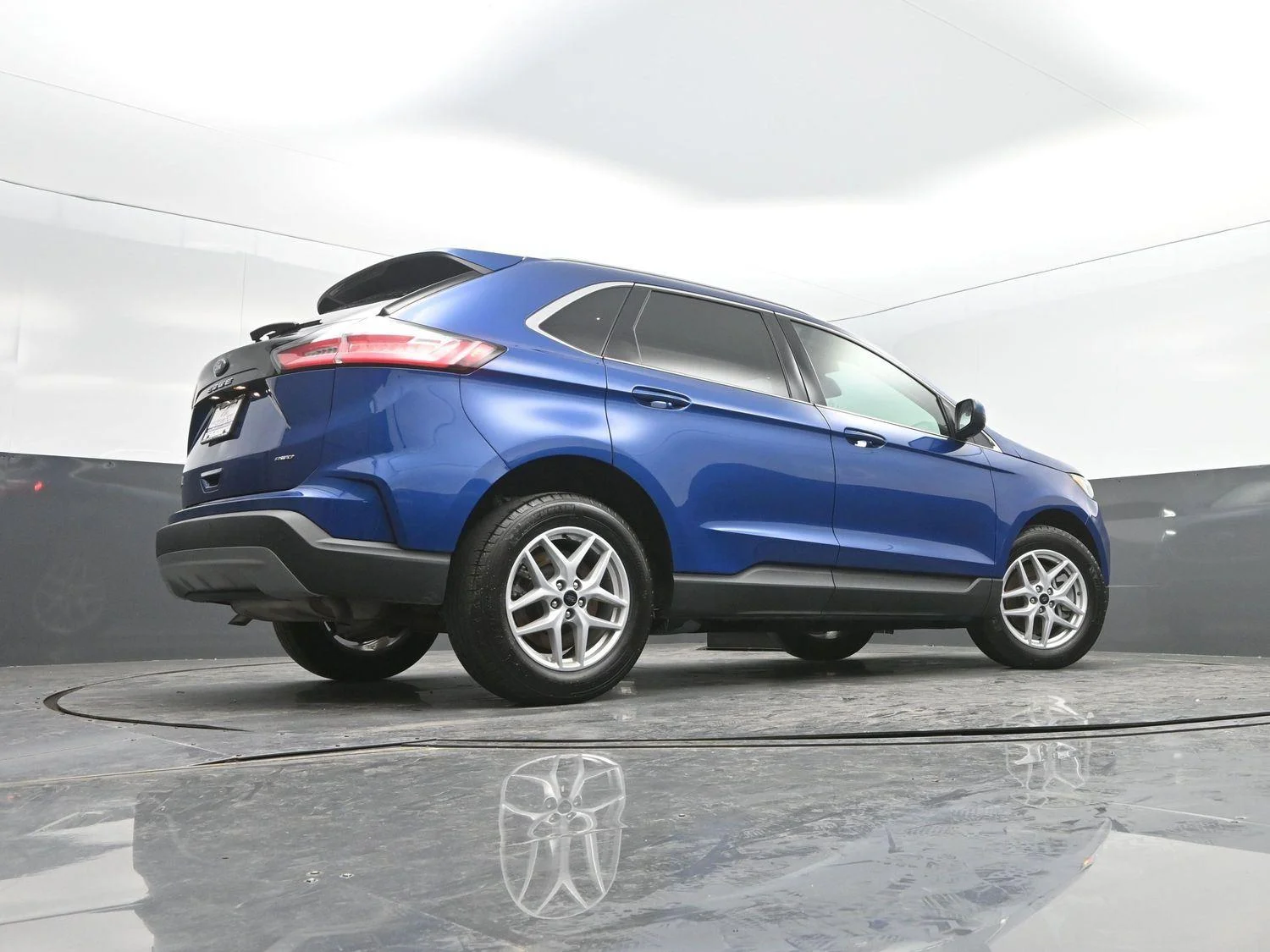 Used 2024 Atlas Blue Ford SEL image 33