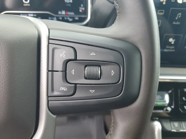 Used 2024 White Frost Tricoat GMC Denali image 13