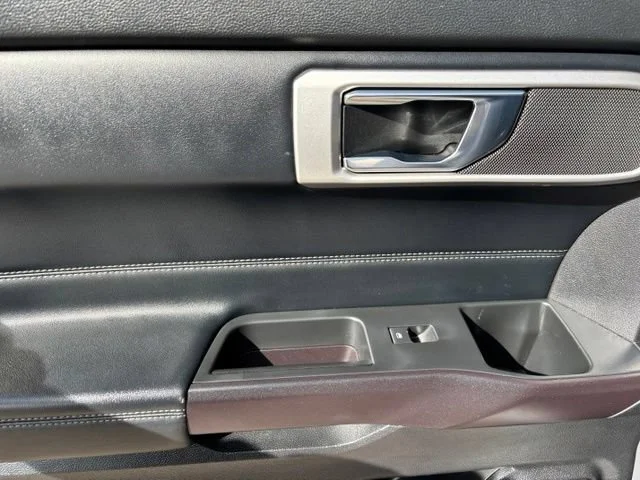 Used 2020 White Ford XLT image 16