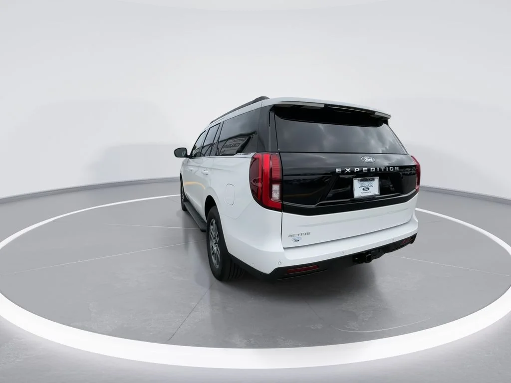 Used 2025 White Ford Active image 7