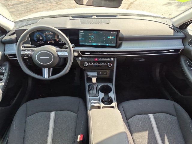 Used 2026 Blue Hyundai SE image 23