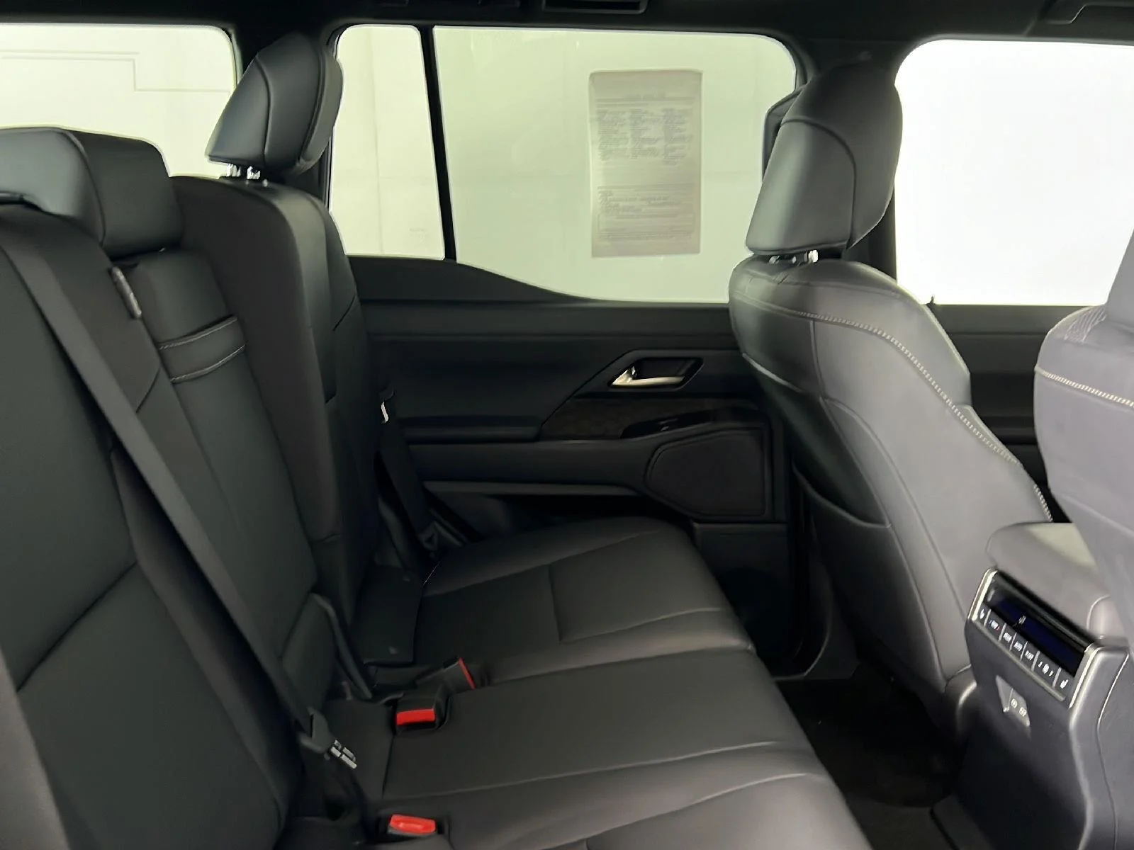 Used 2024 Caviar Lexus Premium+ image 33
