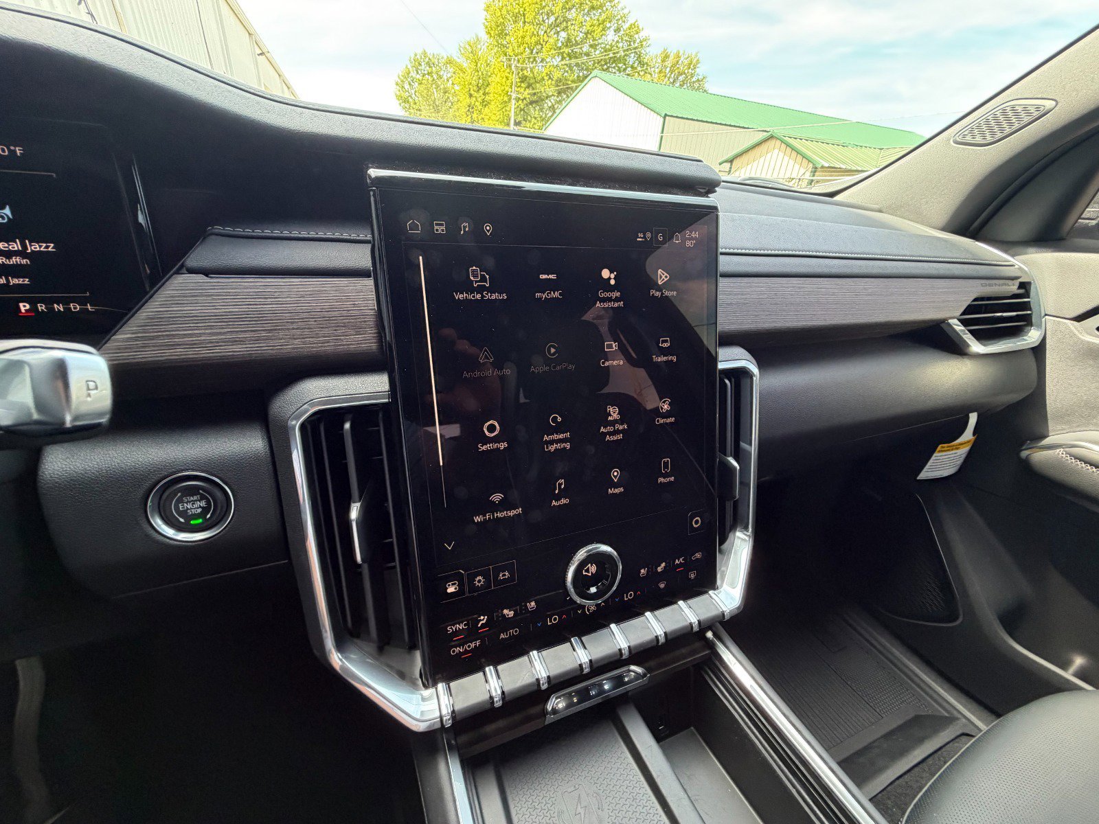 2026 GMC Acadia Denali - Photo 14