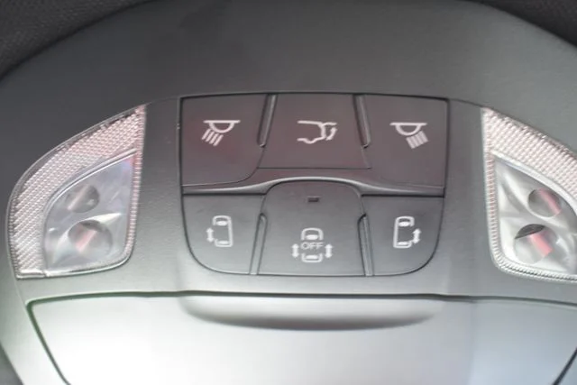 Used 2025 Black Chrysler Select image 37