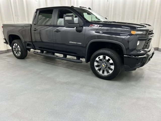 2024 Chevrolet Silverado HD Custom 4WD Crew Cab Standard Box's photo