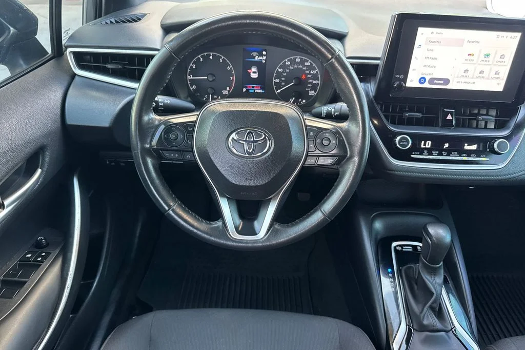 Used 2024  Toyota SE image 19