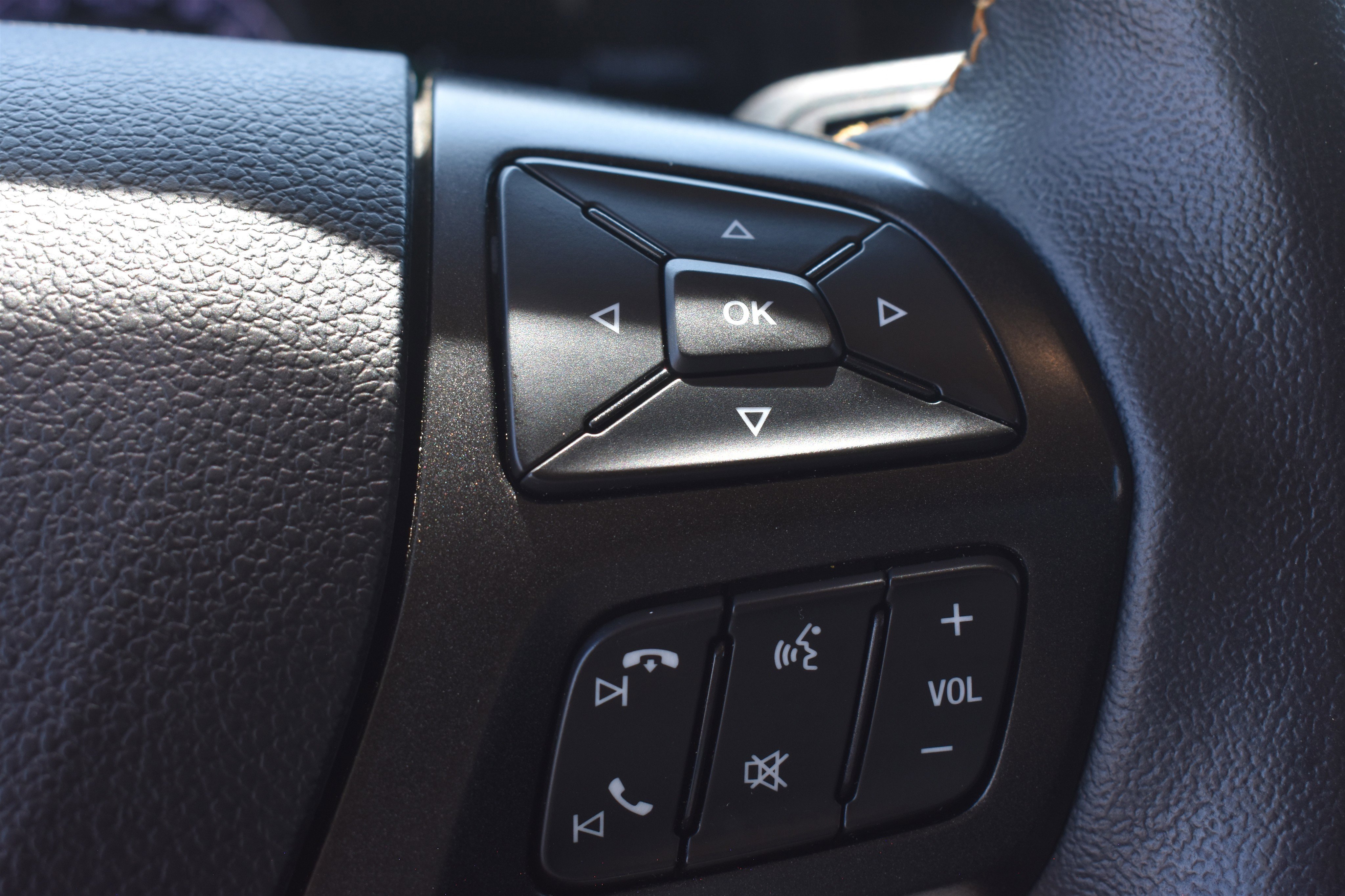 Used 2022 Gray Ford XL image 20