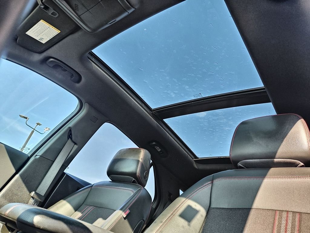 Used 2022 Blue Chevrolet RS image 22