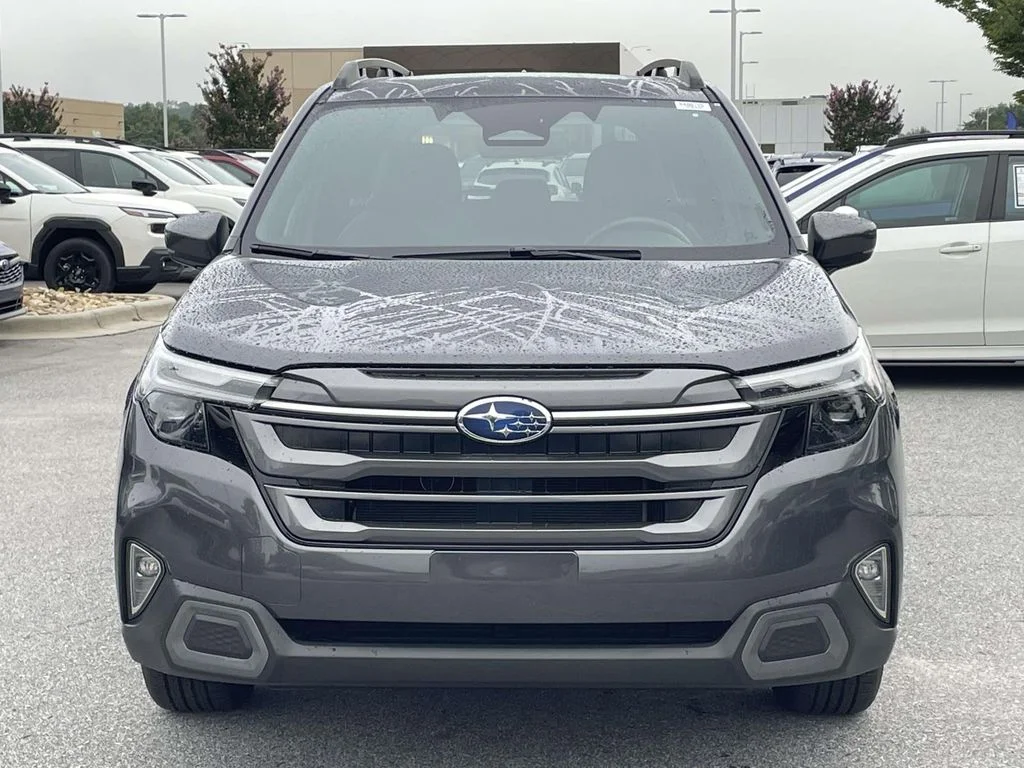 Used 2025 Magnetite Gray Metallic Subaru Limited image 21