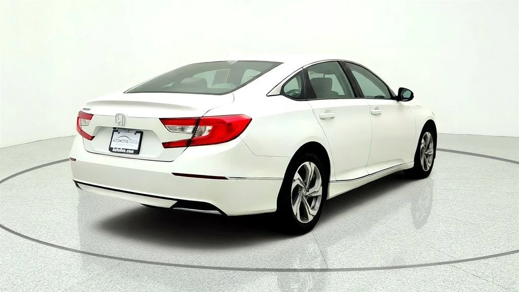 Used 2020 Platinum White Pearl Honda EX-L 1.5T CVT image 5